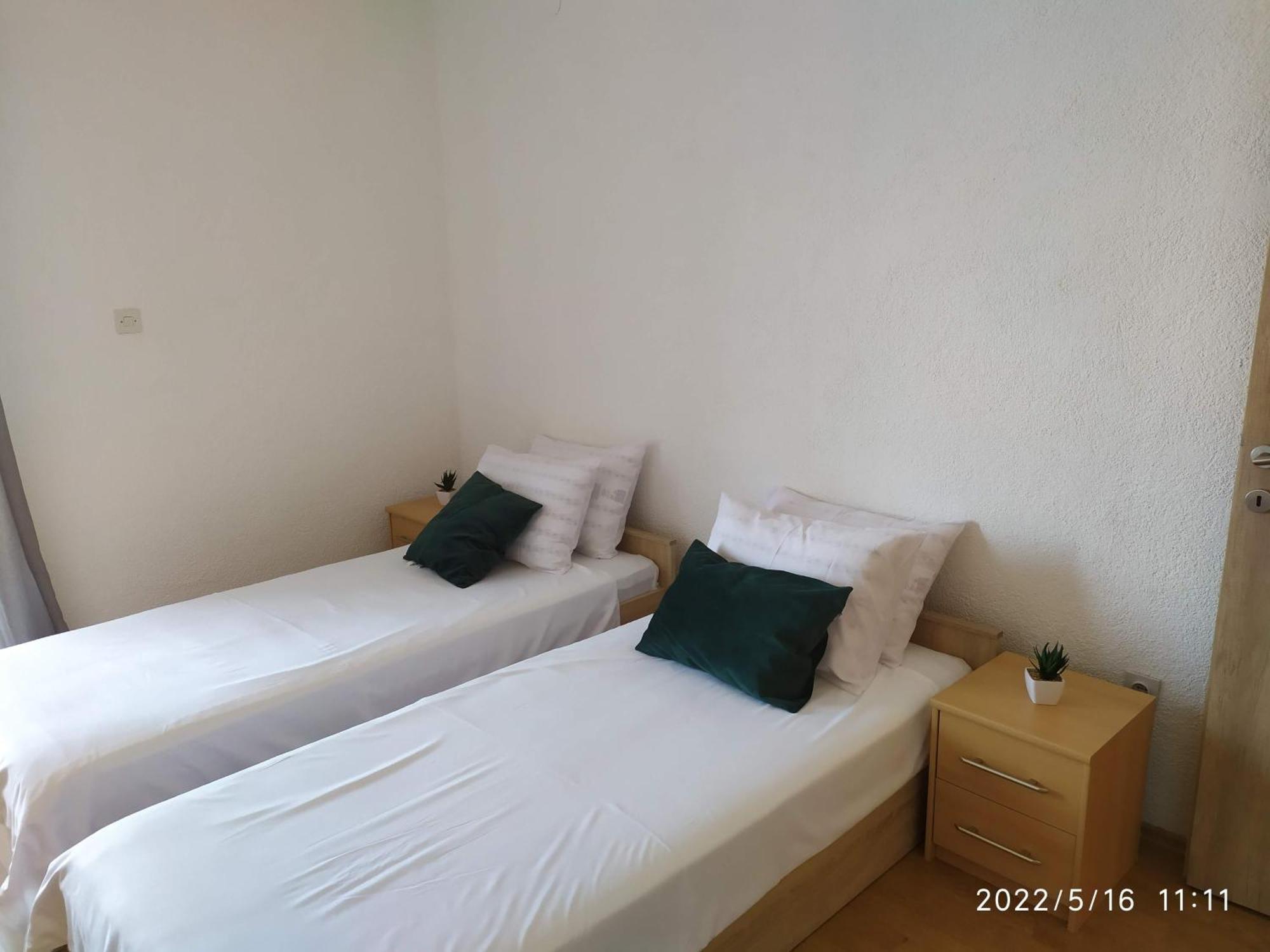 Apartments And Room Suza Senj  Εξωτερικό φωτογραφία